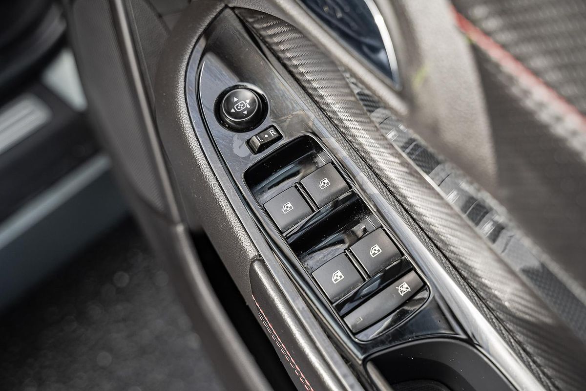 2016 Holden Commodore SV6 Black VF Series II