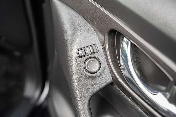 2022 Nissan X-TRAIL ST T32