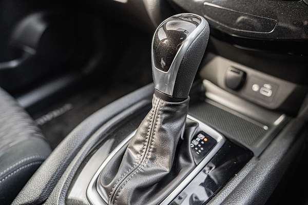 2022 Nissan X-TRAIL ST T32