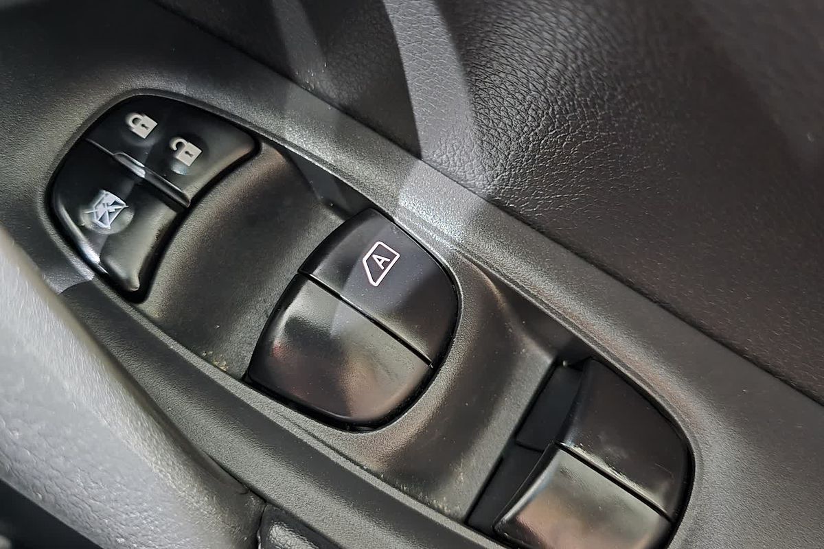 2022 Nissan X-TRAIL X-TRAIL ST (2WD) XT2PAST2