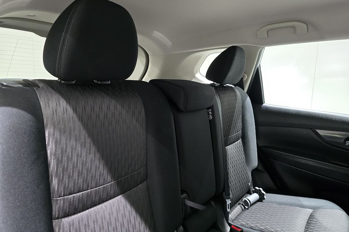2022 Nissan X-TRAIL X-TRAIL ST (2WD) XT2PAST2