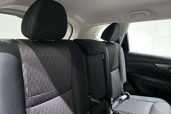 2022 Nissan X-TRAIL X-TRAIL ST (2WD) XT2PAST2