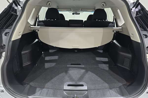 2022 Nissan X-TRAIL X-TRAIL ST (2WD) XT2PAST2