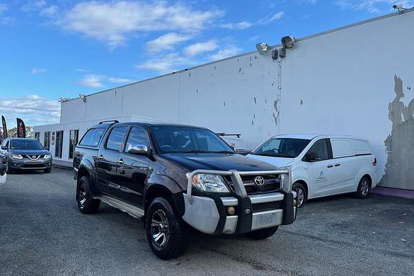 2005 Toyota Hilux SR5 GGN25R 4X4