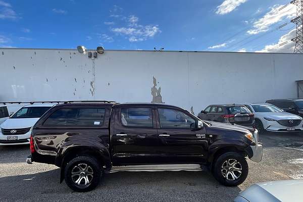 2005 Toyota Hilux SR5 GGN25R 4X4