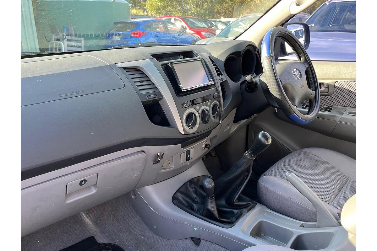 2005 Toyota Hilux SR5 GGN25R 4X4