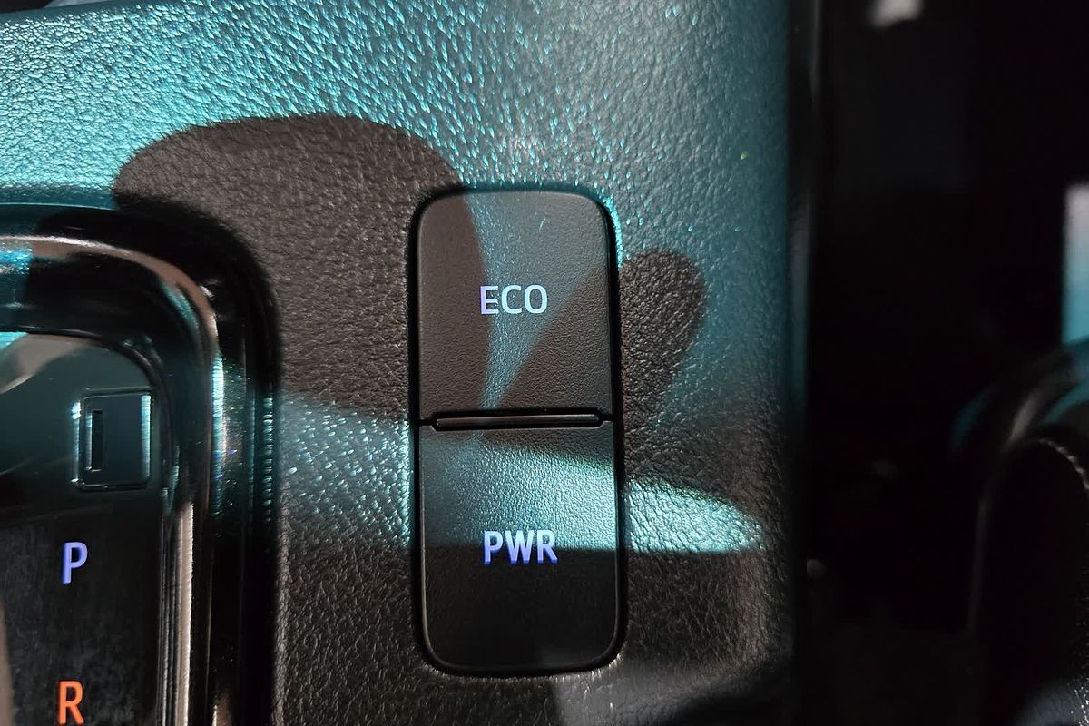2022 Toyota Hilux Hilux 4x4 Rogue 2.8L T Diesel Automatic Double Cab GUN126R 4X4