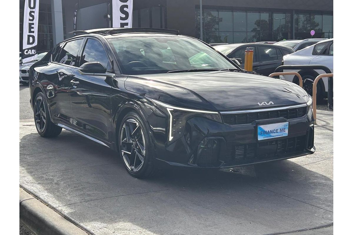 2025 Kia K4 GT-Line CL4m