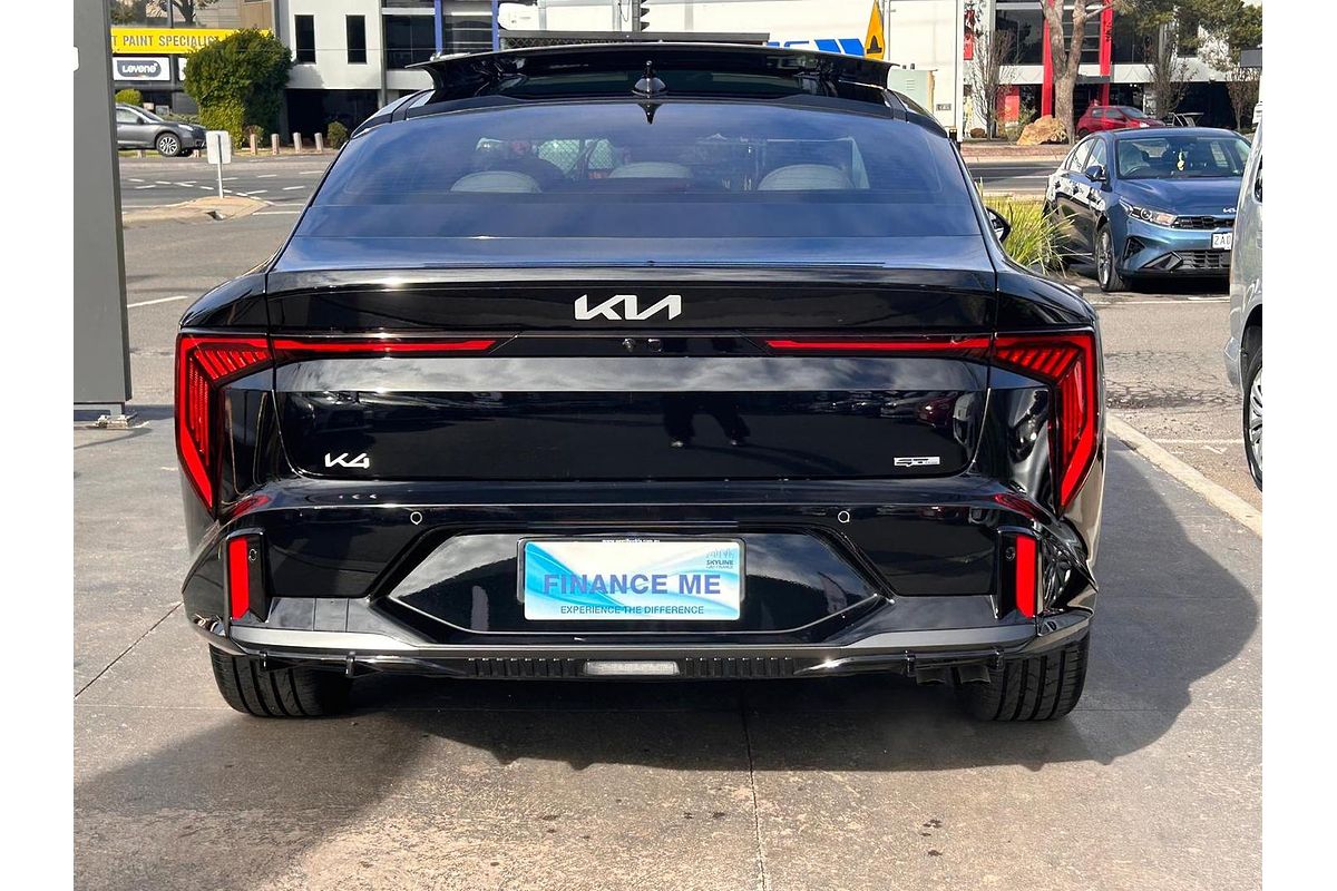 2025 Kia K4 GT-Line CL4m