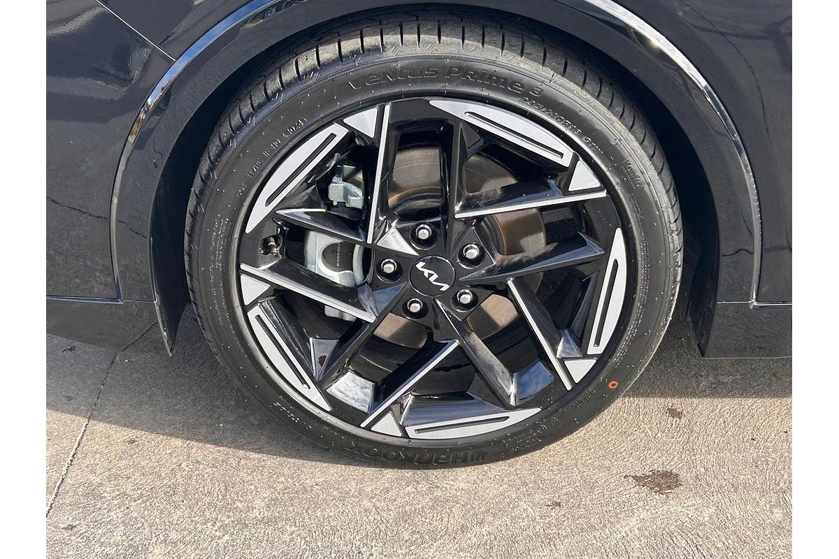 2025 Kia K4 GT-Line CL4m