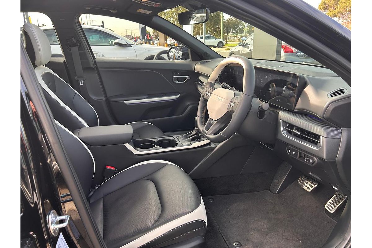2025 Kia K4 GT-Line CL4m