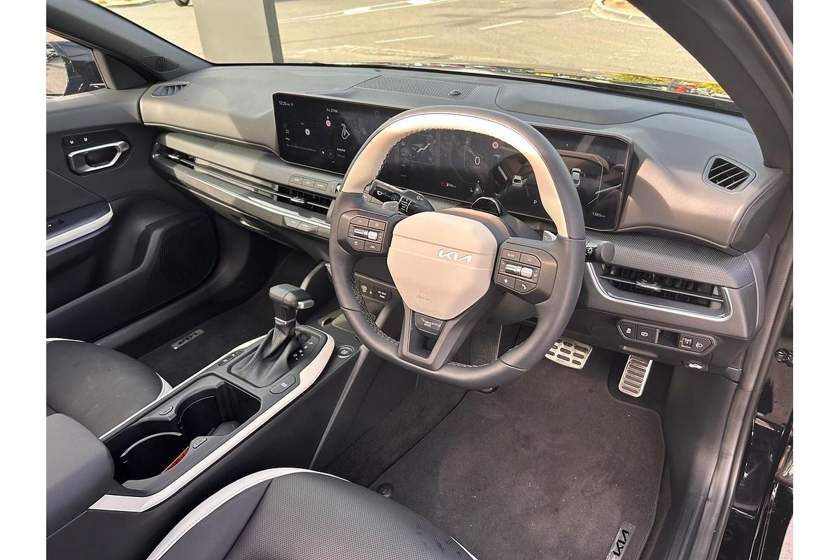 2025 Kia K4 GT-Line CL4m