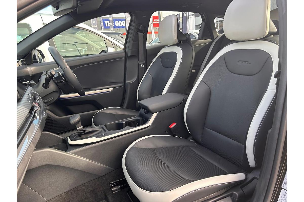 2025 Kia K4 GT-Line CL4m