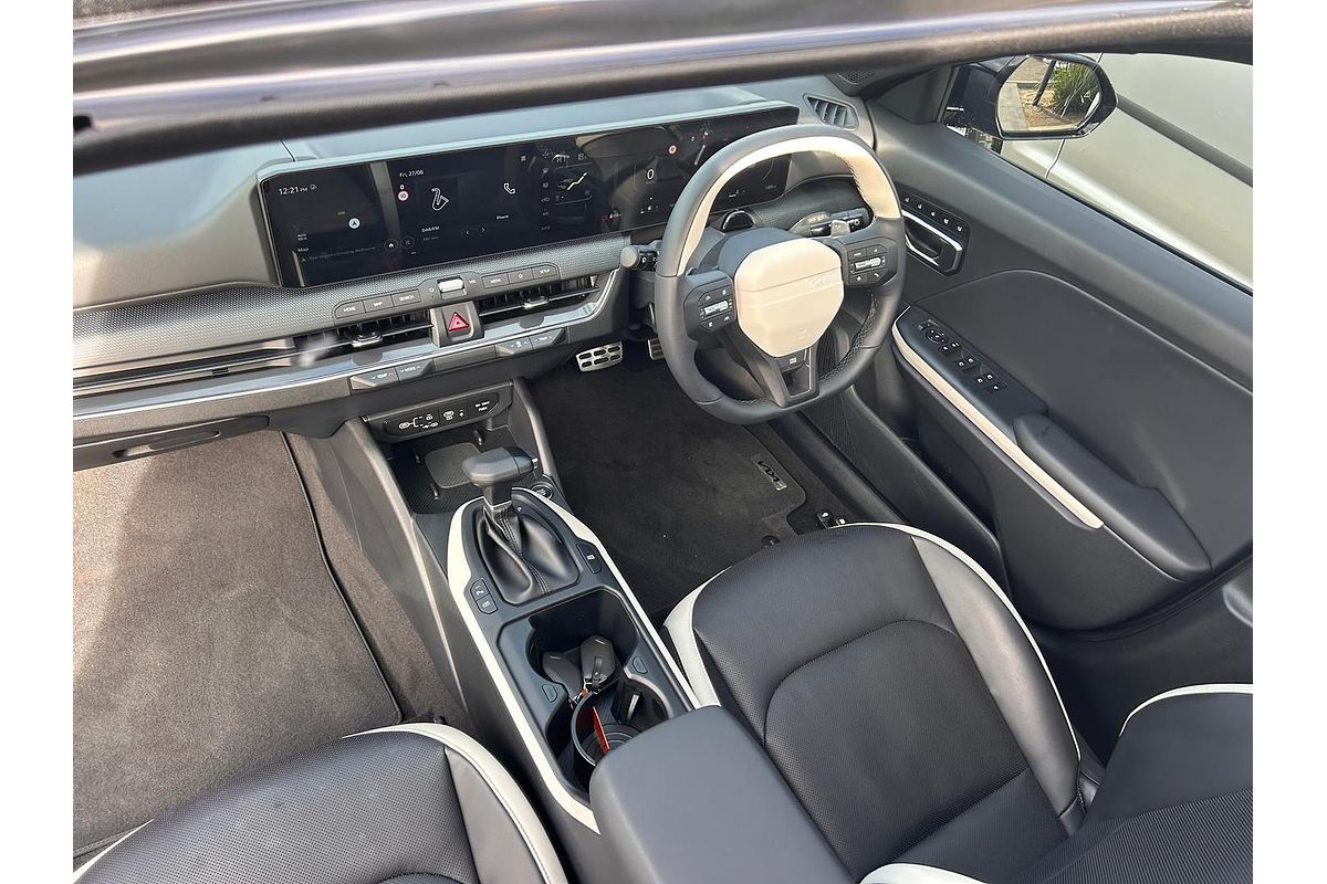 2025 Kia K4 GT-Line CL4m