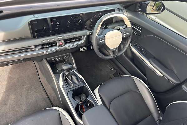 2025 Kia K4 GT-Line CL4m