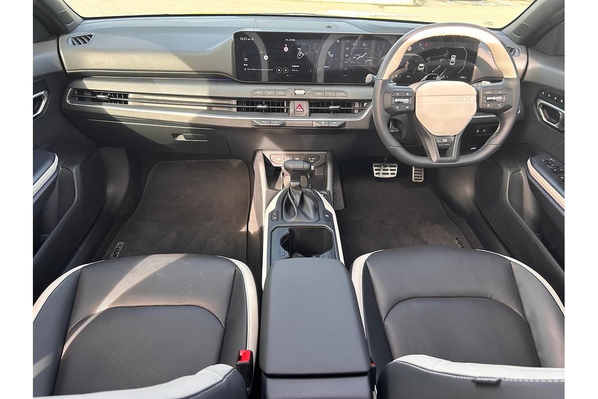 2025 Kia K4 GT-Line CL4m