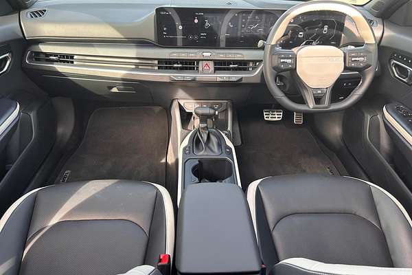 2025 Kia K4 GT-Line CL4m