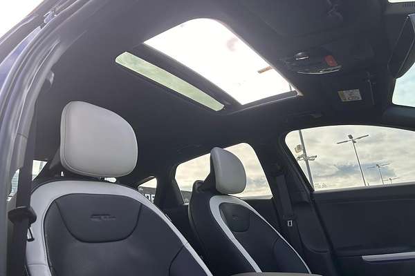 2025 Kia K4 GT-Line CL4m