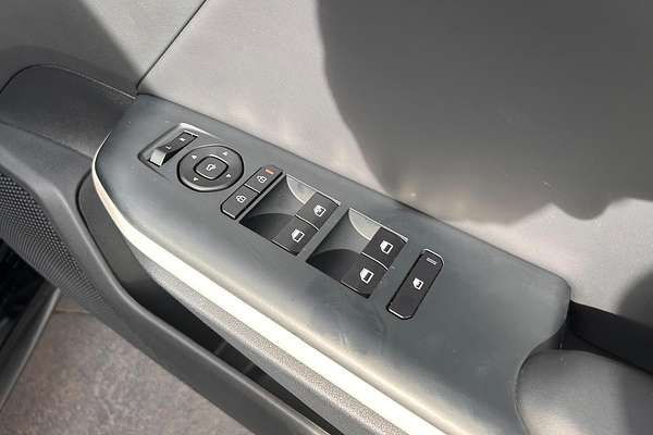 2025 Kia K4 GT-Line CL4m