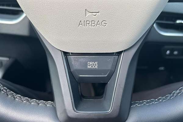 2025 Kia K4 GT-Line CL4m