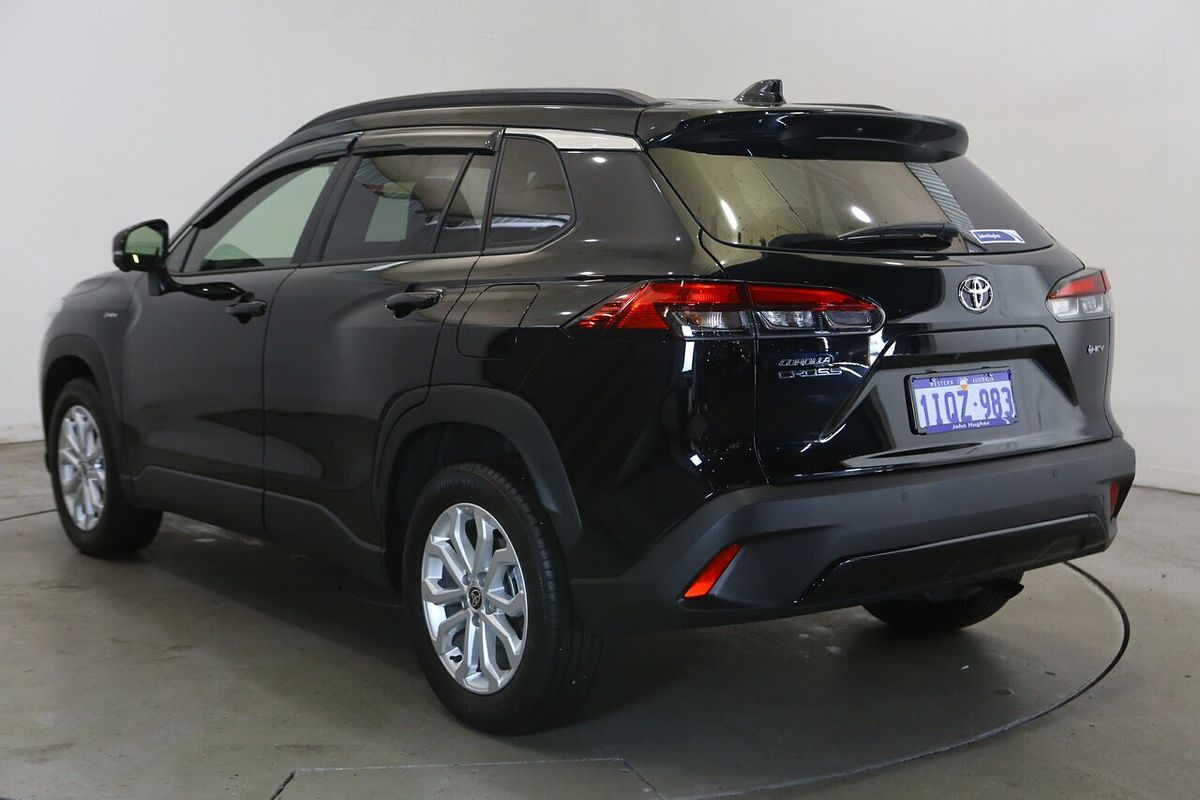 2024 Toyota Corolla Cross GXL MXGH10R