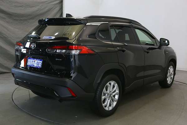 2024 Toyota Corolla Cross GXL MXGH10R