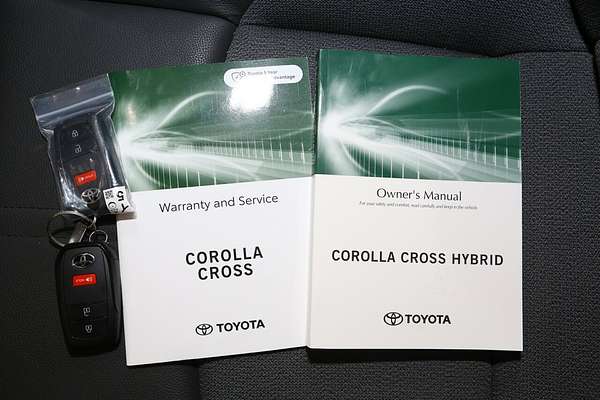 2024 Toyota Corolla Cross GXL MXGH10R