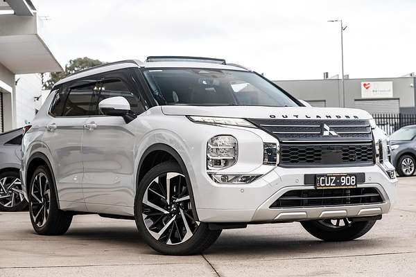 2023 Mitsubishi Outlander Exceed ZM