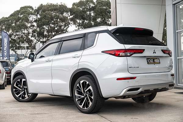2023 Mitsubishi Outlander Exceed ZM