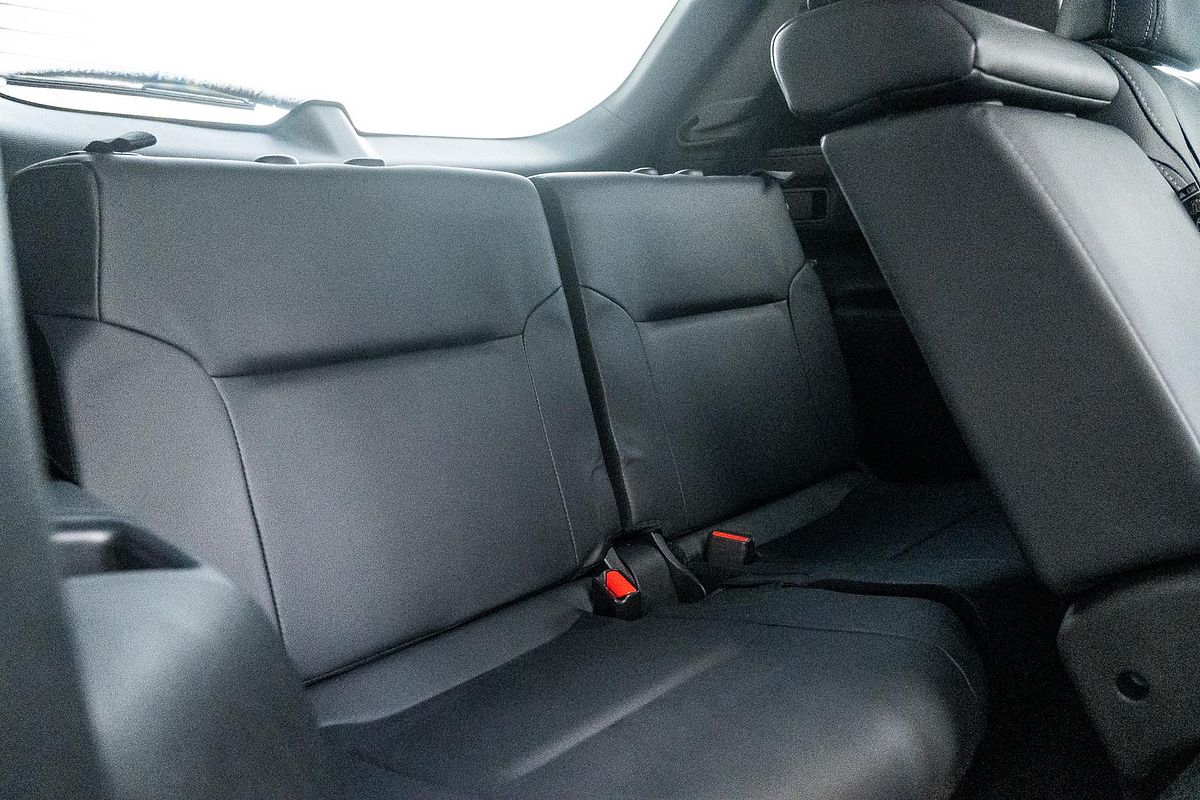 2023 Mitsubishi Outlander Exceed ZM