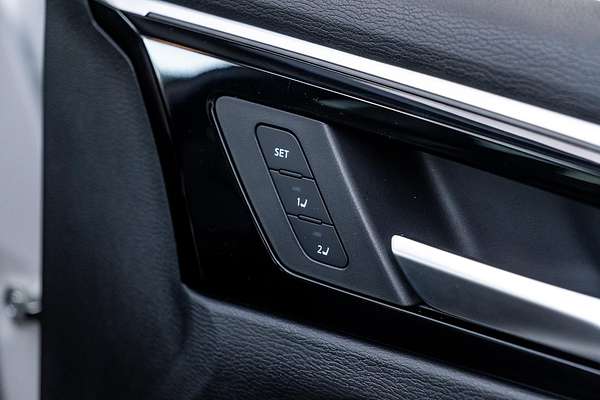 2023 Mitsubishi Outlander Exceed ZM