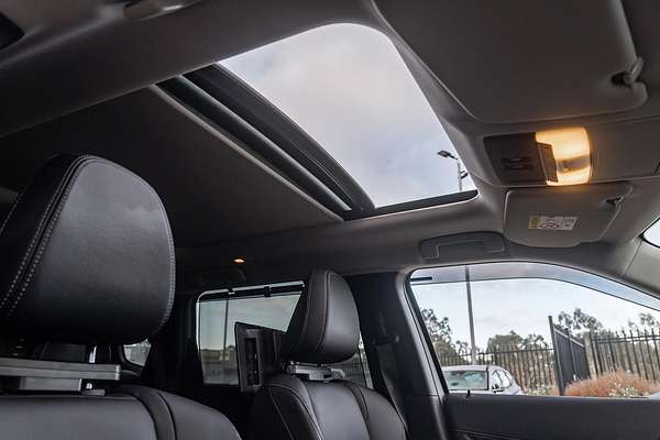 2023 Mitsubishi Outlander Exceed ZM