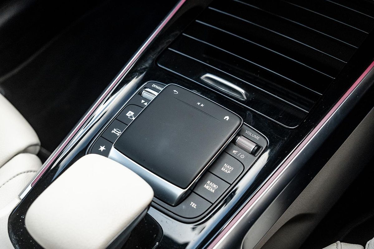 2021 Mercedes-Benz GLB-Class GLB200 X247