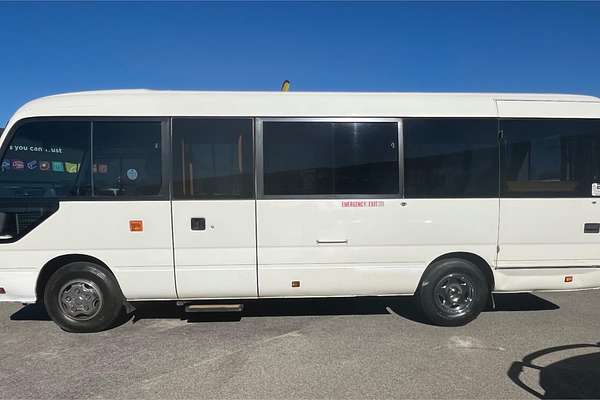 2013 Toyota Coaster Deluxe XZB50R