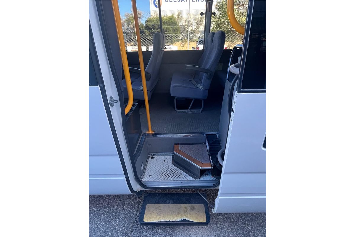 2013 Toyota Coaster Deluxe XZB50R