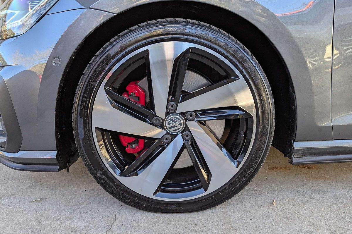 2019 Volkswagen Golf GTI 7.5