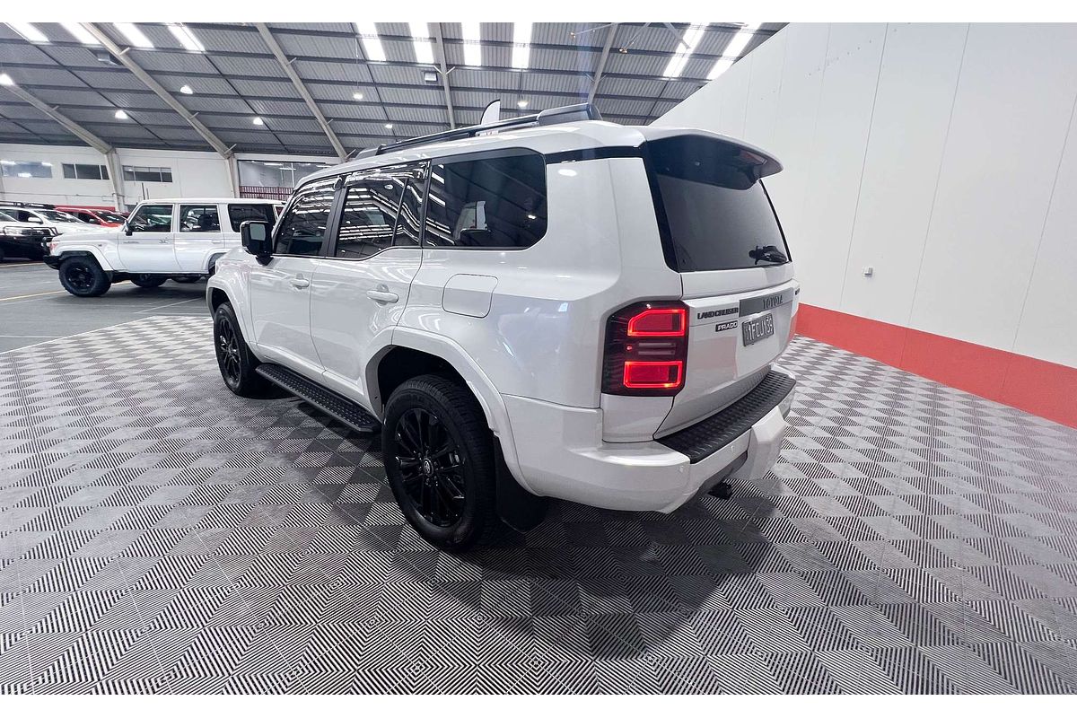 2024 Toyota Landcruiser Prado Kakadu GDJ251R