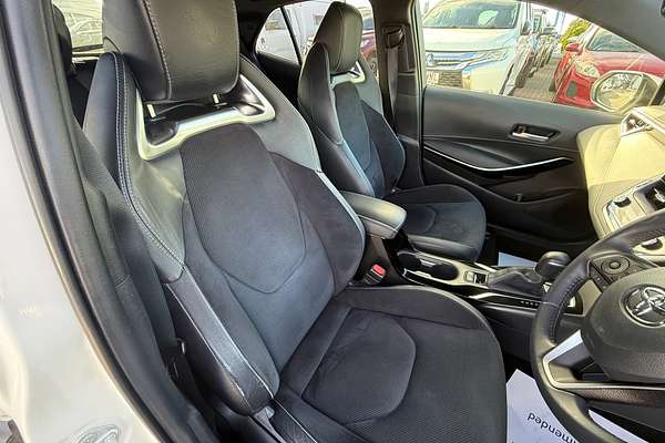 2019 Toyota Corolla ZR Hybrid ZWE211R