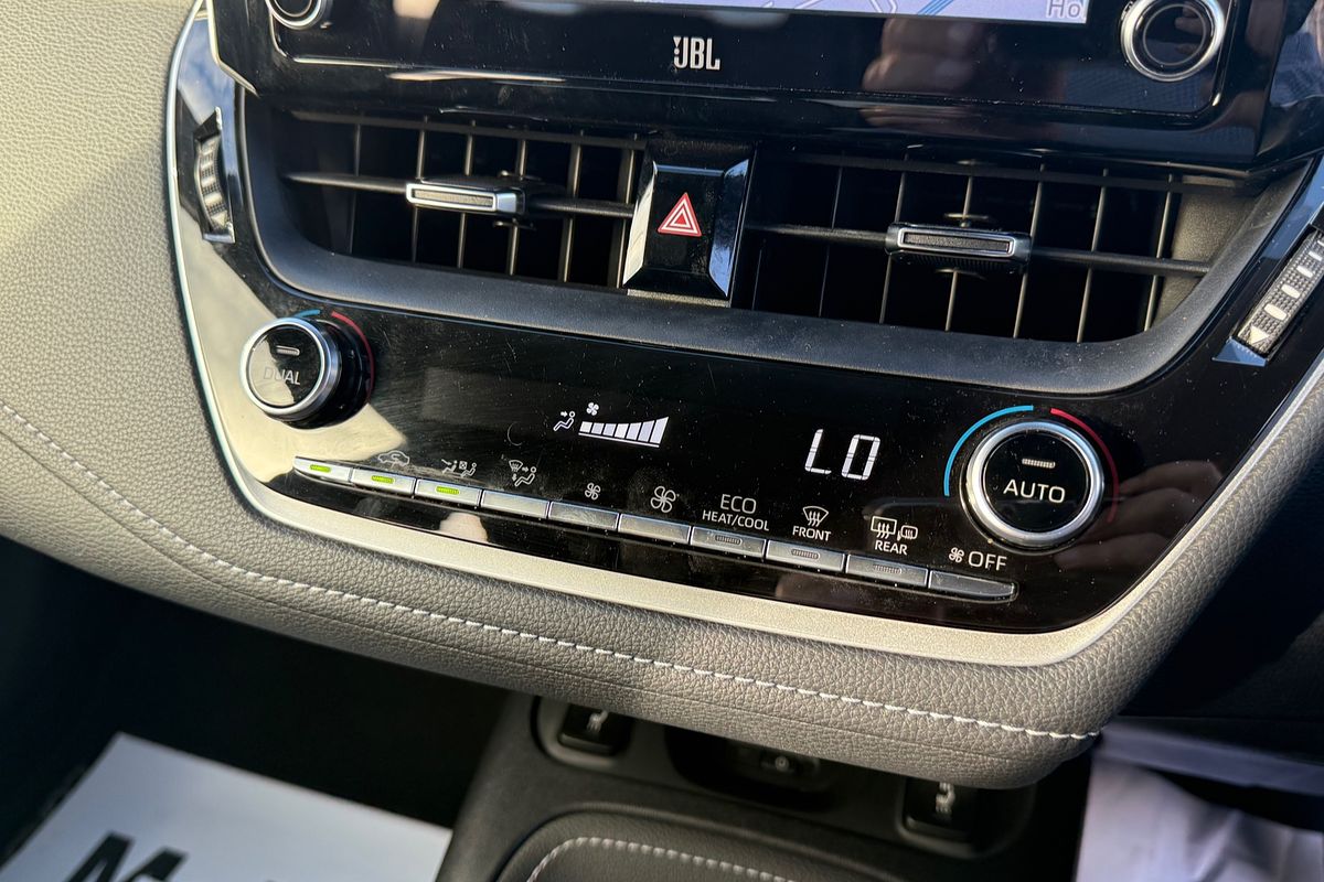 2019 Toyota Corolla ZR Hybrid ZWE211R