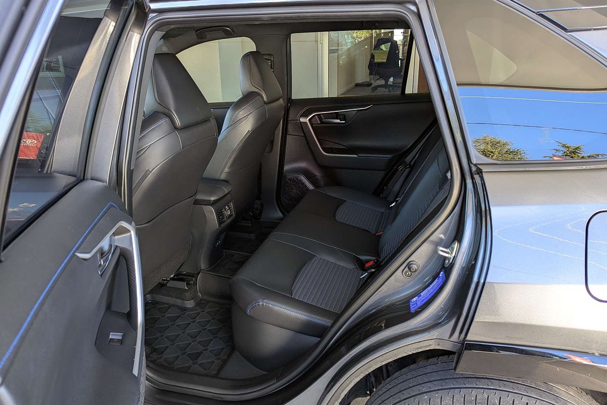 2023 Toyota RAV4 XSE AXAH54R