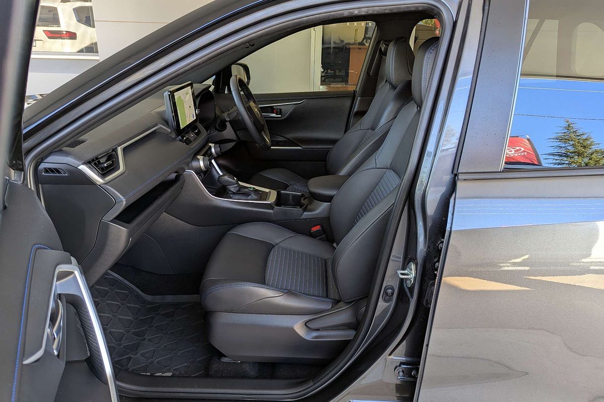 2023 Toyota RAV4 XSE AXAH54R