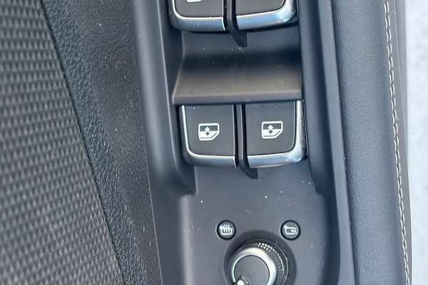 2021 Audi SQ2  GA