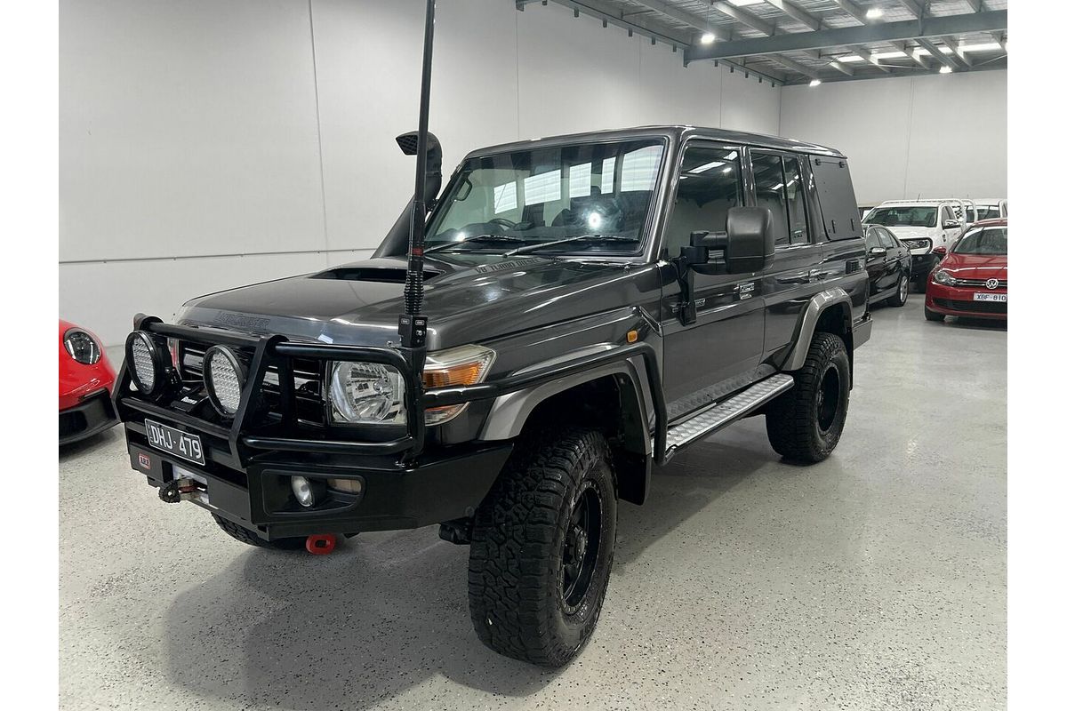 2012 Toyota Landcruiser GXL VDJ76R