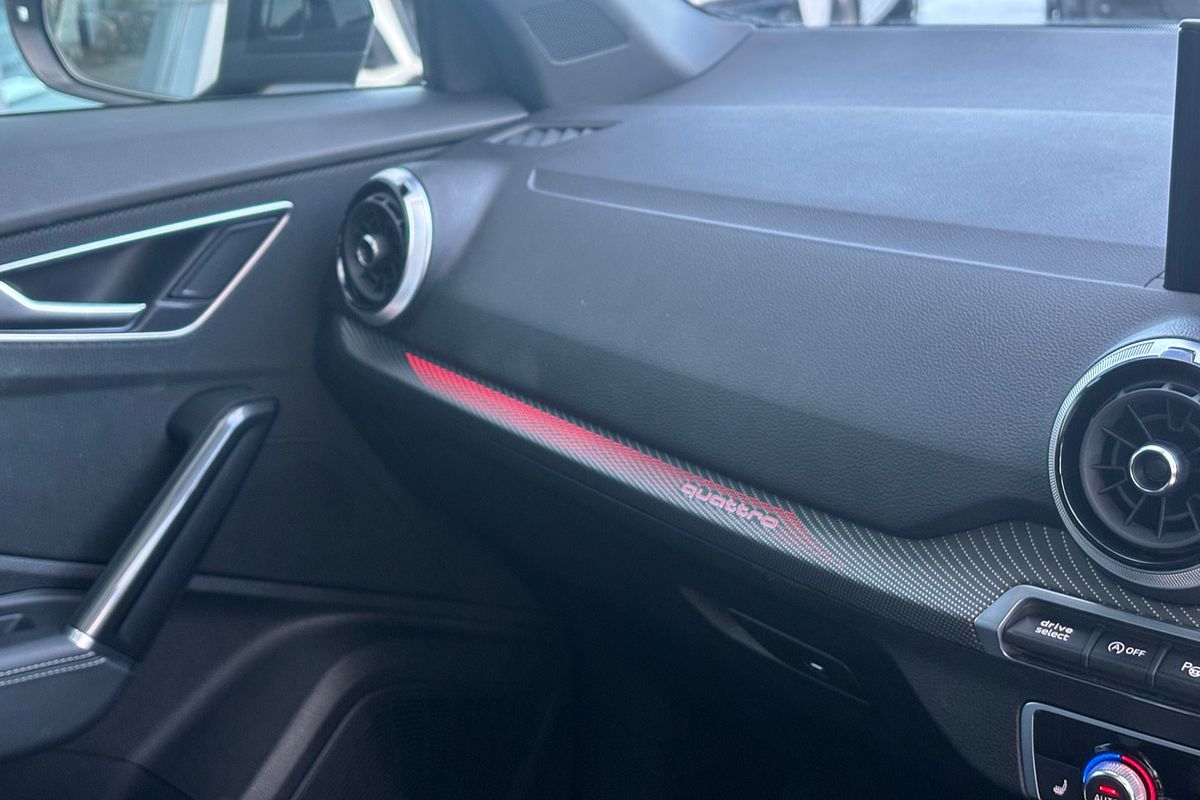 2021 Audi SQ2  GA