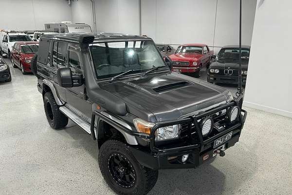 2012 Toyota Landcruiser GXL VDJ76R