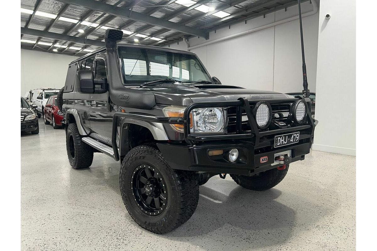 2012 Toyota Landcruiser GXL VDJ76R