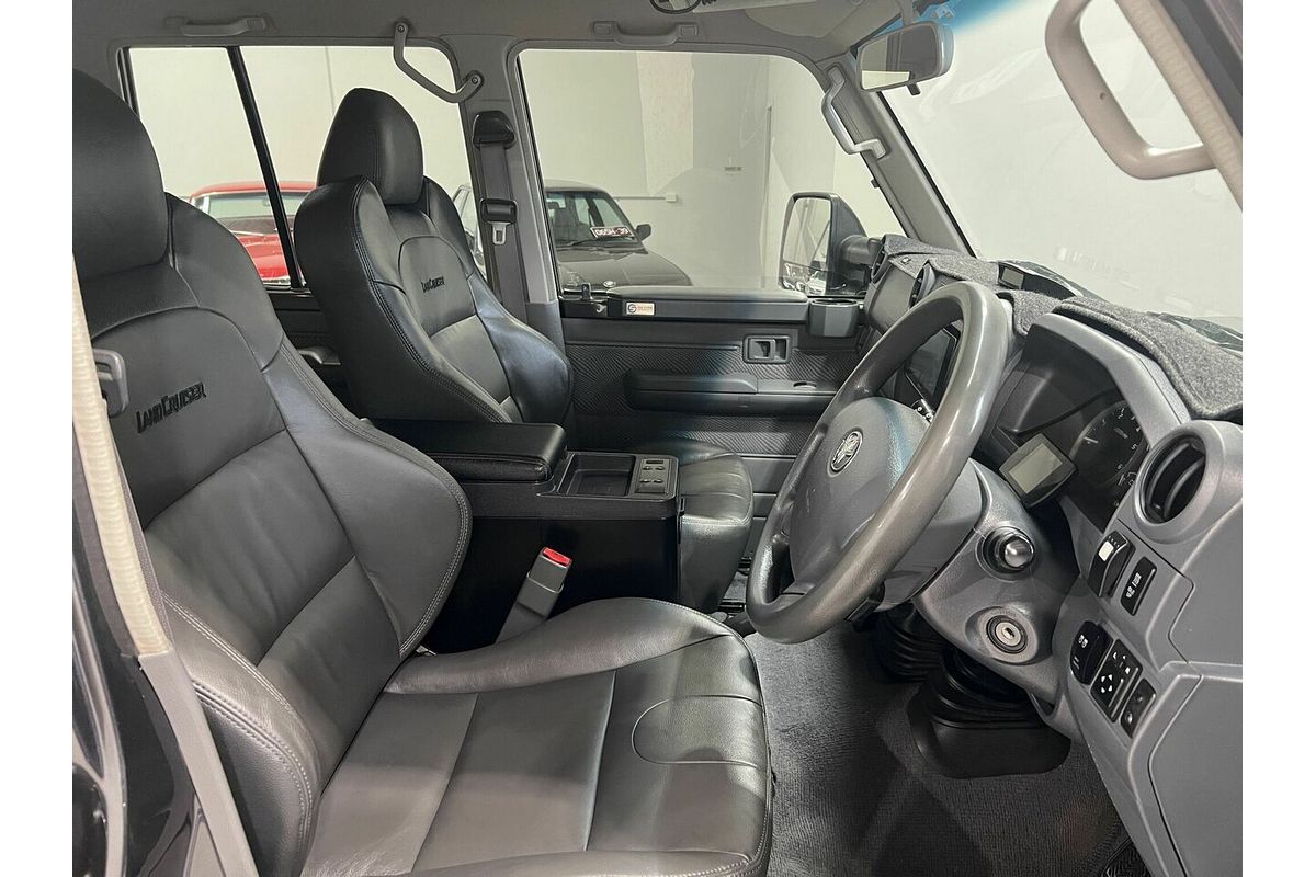 2012 Toyota Landcruiser GXL VDJ76R