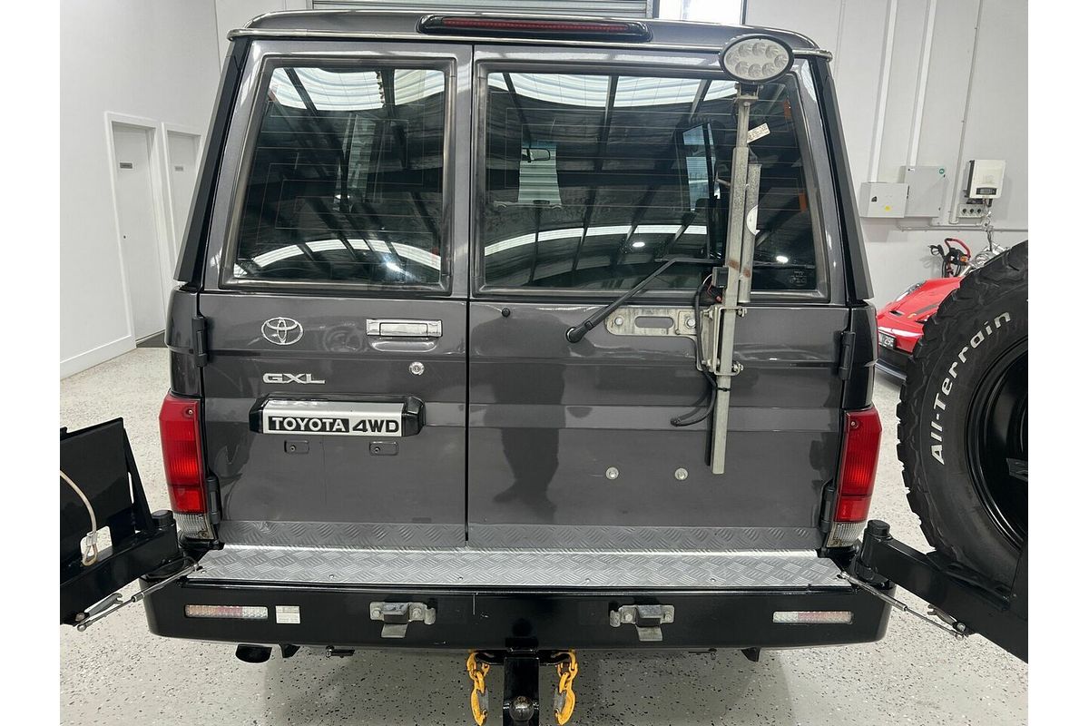 2012 Toyota Landcruiser GXL VDJ76R