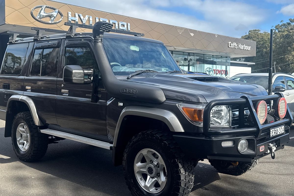 2021 Toyota Landcruiser GXL VDJ76R