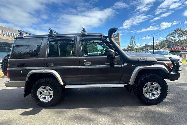 2021 Toyota Landcruiser GXL VDJ76R
